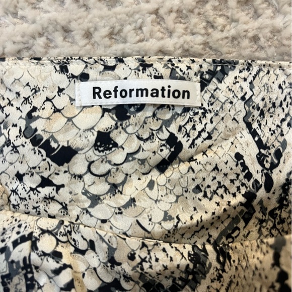 Reformation Samson 2 piece snakeskin set size 4 - Picture 8 of 9